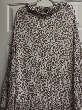 Taupe and cream leopard print midi skirt